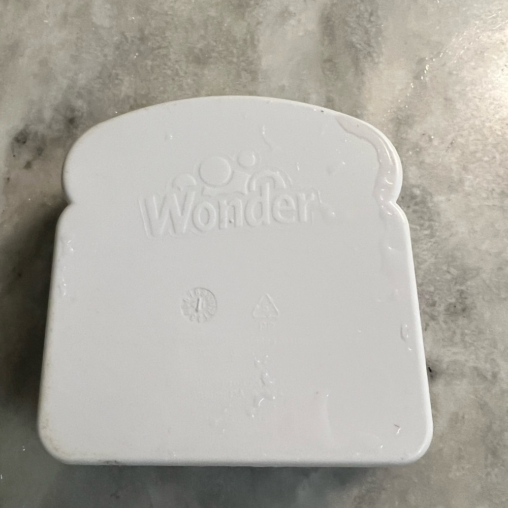 Wonder Bread Sandwich Container - Picture 5 of 5